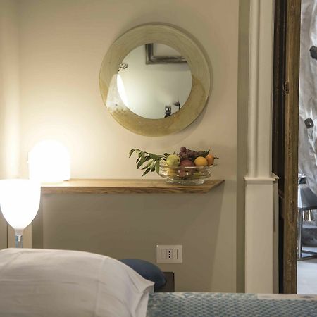 Atelier Ines B&B Home Gallery Napoli Esterno foto