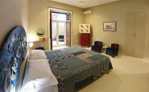 Atelier Ines B&B Home Gallery Napoli Esterno foto