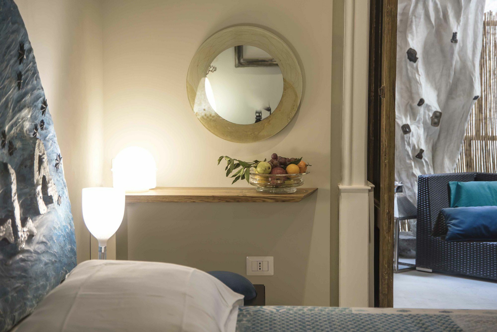 Atelier Ines B&B Home Gallery Napoli Esterno foto